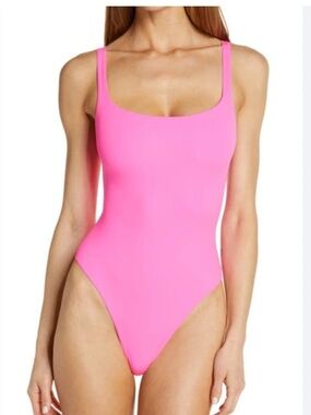 Skims fits everybody Square Neck bodysuit